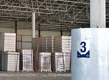 На территории склада